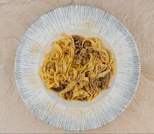 Тальятелле с тремя видами грибов