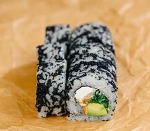 Ролл Угорь-чука