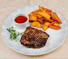 Стейк из шеи с картофелем айдахо