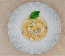 Спагетти с тремя видами сыра