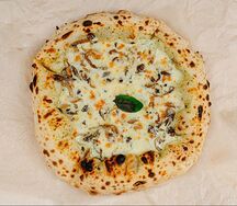 Пицца с вешенками