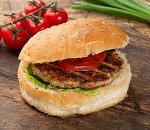 Бургер с куриной котлетой