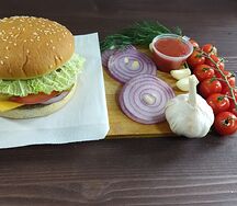 Бургер с бараниной