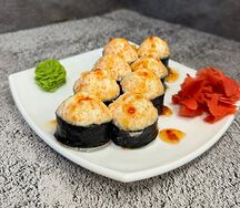 Ролл с фирменной сливочной шапкой с креветкой