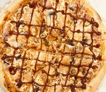 Пицца с курицей Барбекю