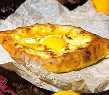 Хачапури по-аджарски