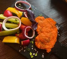 Куриный шницель с овощами