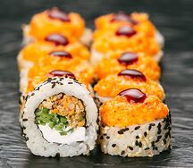 Ролл запечённые мидии со спайси крабом