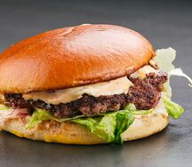 Бургер с мраморной говядиной