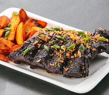 Ребра с картофелем по-деревенски