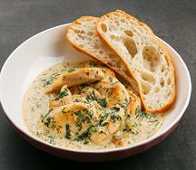 Нежная курочка в сливочно-чесночном соусе