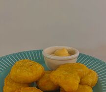 Наггетсы с сырным соусом