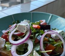 Салат с хрустящими баклажанами