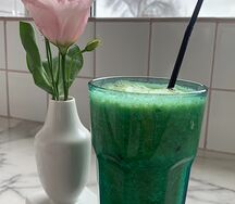 Смузи огурец-шпинат-яблоко