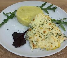 Куриное филе, запеченное с ананасом