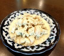 Гуляш из курицы с грибами в сливочном соусе