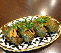 Долма из винoградных листьев