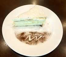 Белый бисквит