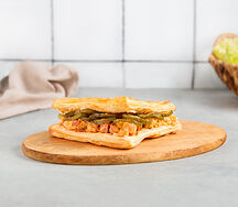 Сэндвич с ветчиной и курицей