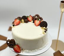 Муссовый бенто-торт с ягодами