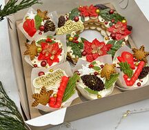 Бенто-торт в форме венка и капкейки