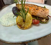 Стейк из сёмги в сливочном соусе