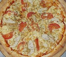 Пицца с курицей