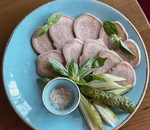 Отварной язык по-домашнему