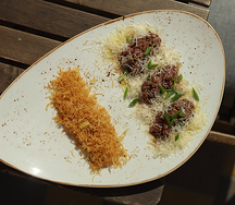 Тар- тар из говядины с картофелем пай