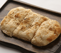 Римская фокачча с кунжутом