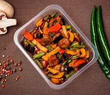 Свинина с овощами в китайском соусе