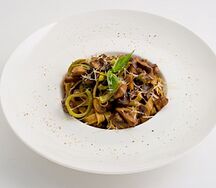 Феттуччине с курицей и грибами