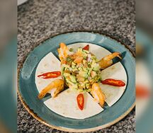 Салат Гуакамоле с креветками