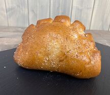 Пирожок с яблоком