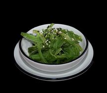 Салат чука с ореховым соусом