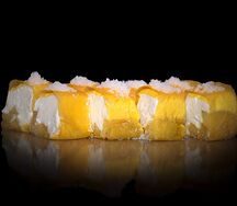 Сладкий ролл минари с манго