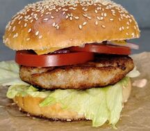 Бургер со свининой