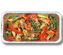 Салат с курицей и овощами