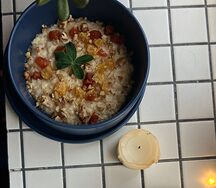 Каша овсяная с сухофруктами и орехами