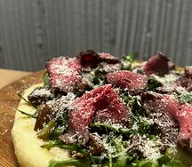 Лепешка с ростбифом и грибами