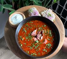 Борщ с ростбифом