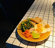 Большой бранч Типс с лососем