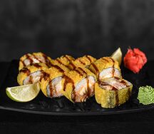 Горячий ролл с креветкой