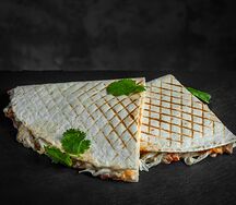 Кесадилья с курицей