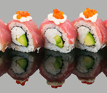 Ролл С тунцом и крабом