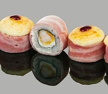 Ролл Бекон с креветкой в кляре