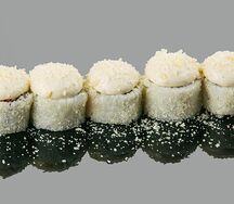 Ролл Цезарь с курочкой и пармезаном