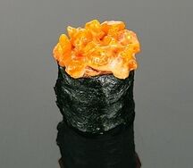 Гункан Спайси с лососем