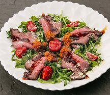 Стейк-салат с ростбифом