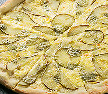 Космо-пицца Груша-горгондзола